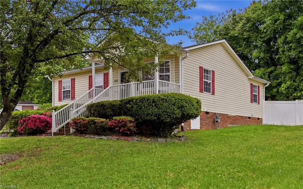 Photo of 1640 Hill Court, Winston-Salem, NC 27107 (MLS # 1222579)