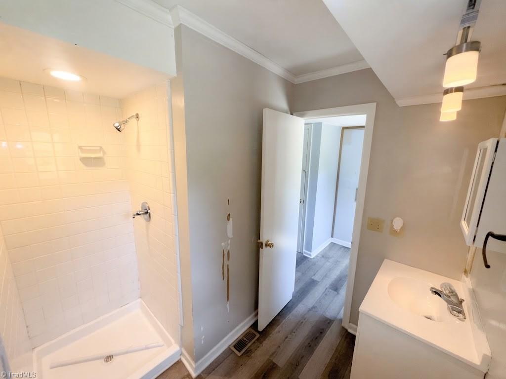 Photo of 8 Woodcreek Court, Greensboro, NC 27406 (MLS # 1235427)