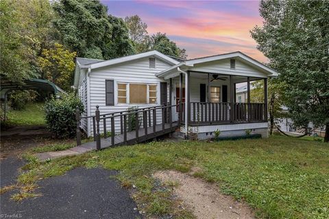 A home in Mount Airy