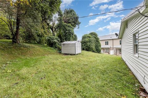 A home in Mount Airy