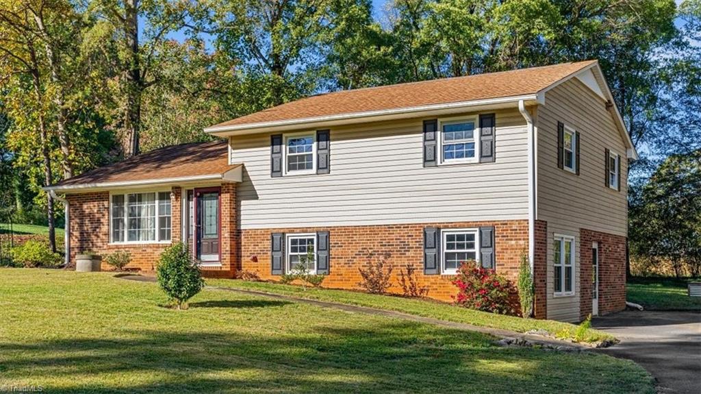 Photo of 4530 Chebar Drive, Pfafftown, NC 27040 (MLS # 1240062)