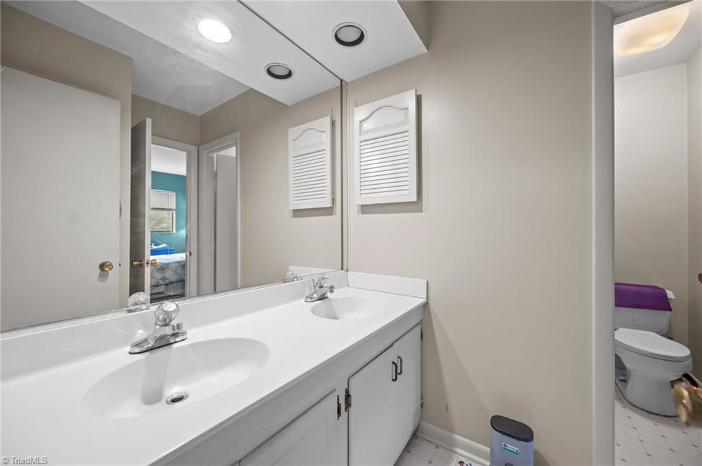 217 Village Lane #G, Greensboro, North Carolina image 30