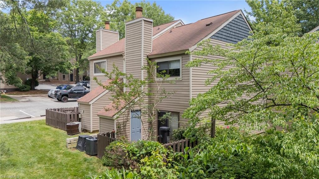 217 Village Lane #G, Greensboro, North Carolina image 6