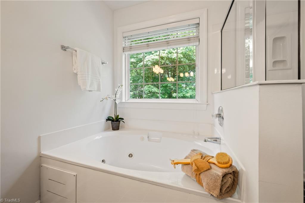 5006 Hartridge Way, Greensboro, North Carolina image 30