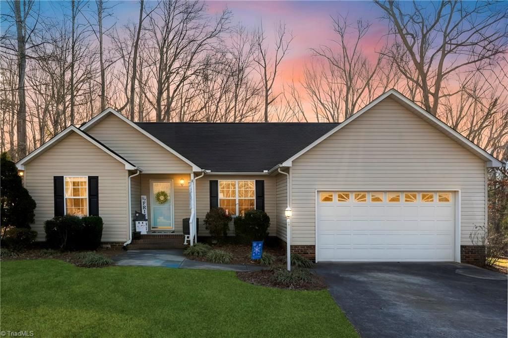 Photo of 179 Spring Oak Drive, Salisbury, NC 28147 (MLS # 1206942)