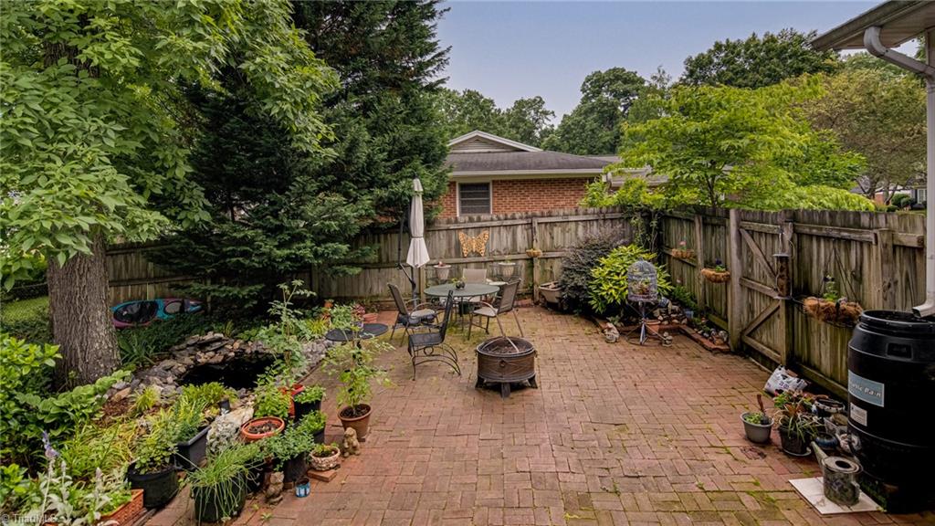 1007 Elderwood Place, Greensboro, North Carolina image 27