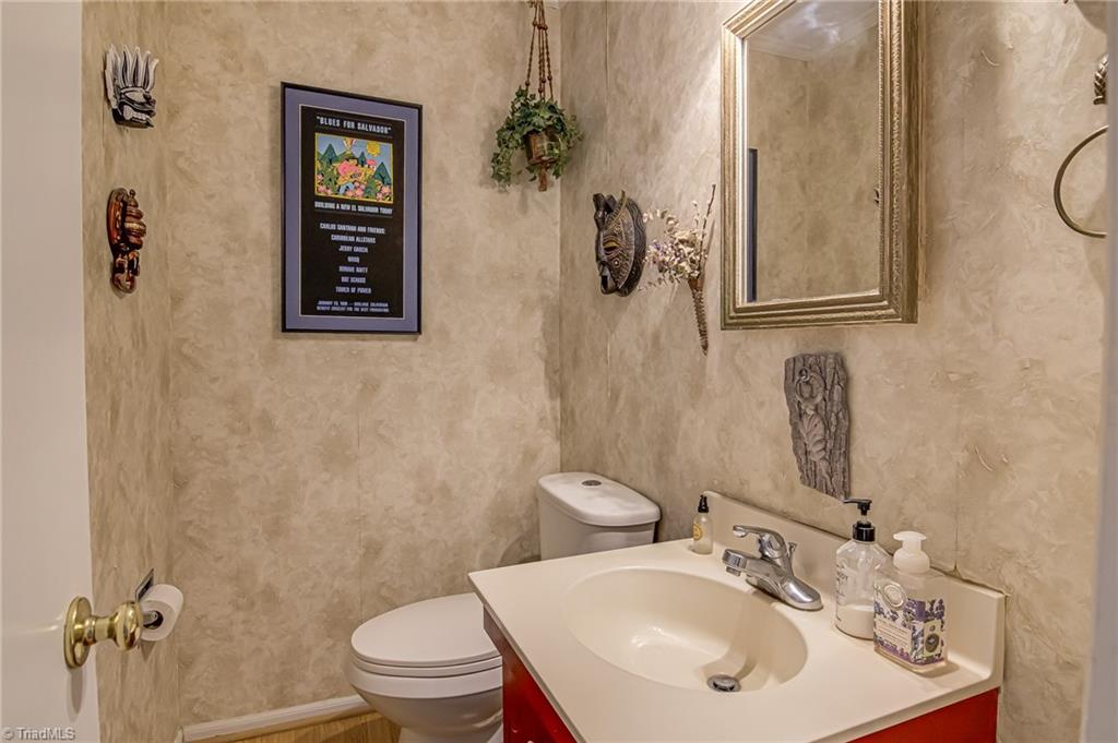 1007 Elderwood Place, Greensboro, North Carolina image 26