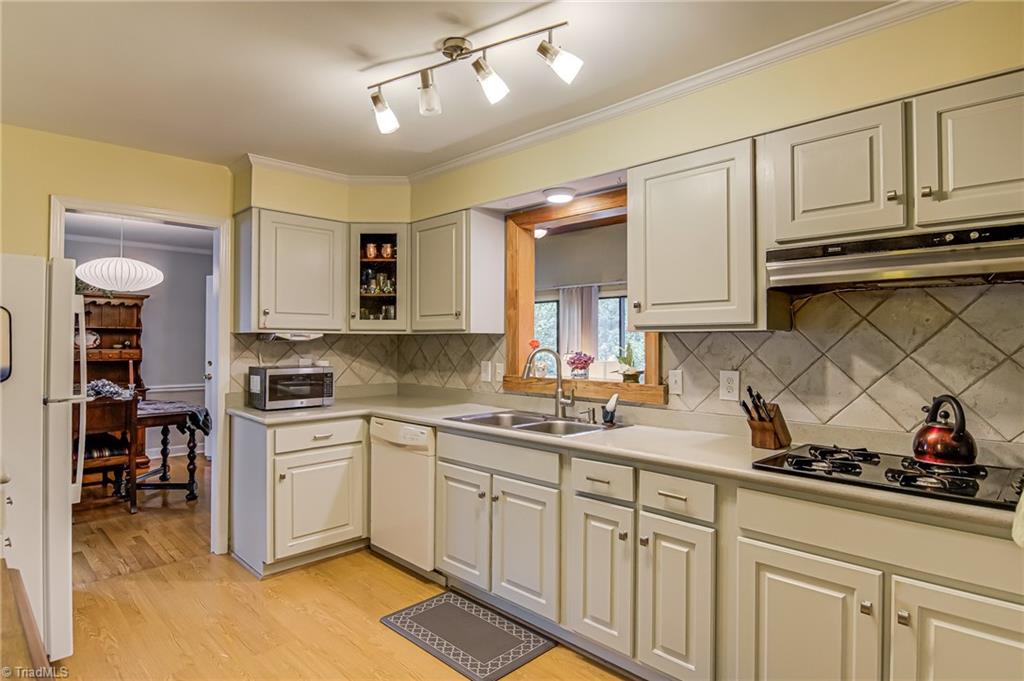 1007 Elderwood Place, Greensboro, North Carolina image 10