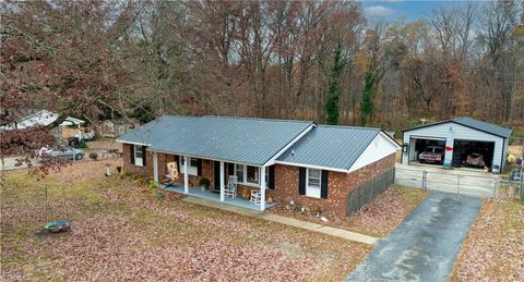 112 Elaine Street Trinity NC 27370