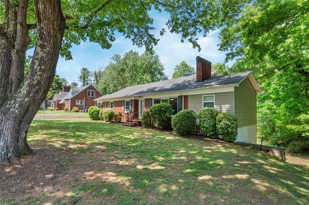 Photo of 213 Old Westfield Road, Pilot Mountain, NC 27041 (MLS # 1216904)