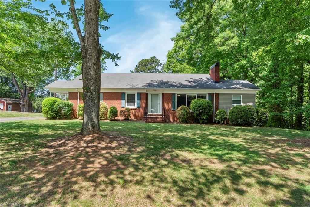 Photo of 213 Old Westfield Road, Pilot Mountain, NC 27041 (MLS # 1216904)