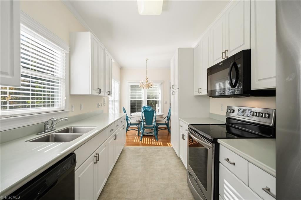 6858 Greenbrook Drive