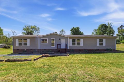 Condo For Sale - 1621 Crawford Road<br/> Graham, NC 27253