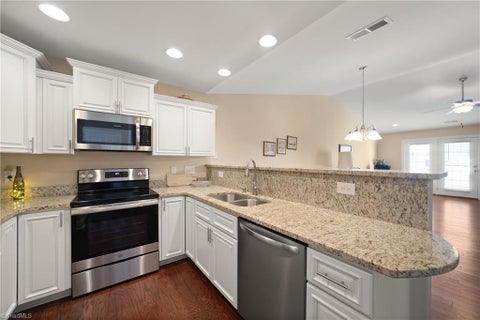 Townhouse For Sale - 204 Oak Ridge Drive<br/> Archdale, NC 27263