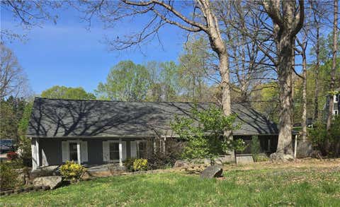 Homes For Sale - 1010 High Ridge Road<br/> Kernersville, NC 27284