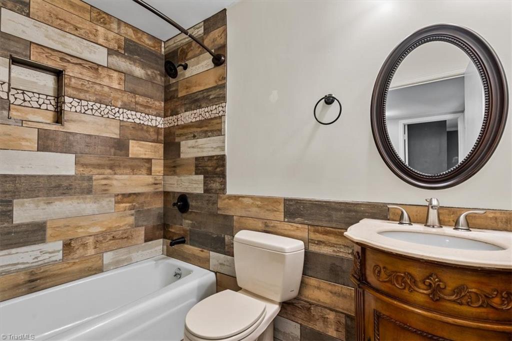 5404 Bayberry Lane, Greensboro, North Carolina image 20