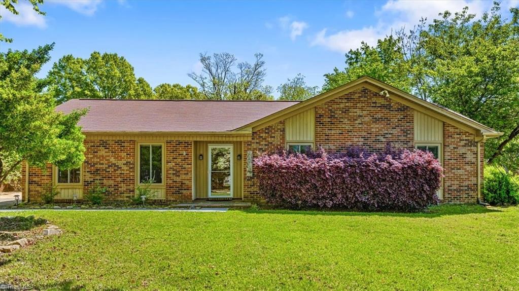 5404 Bayberry Lane, Greensboro, North Carolina image 1