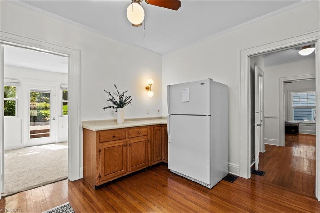 Greensboro, North Carolina 27401, United States, 4 Bedrooms Bedrooms, ,3 BathroomsBathrooms,Residential,Active,181277