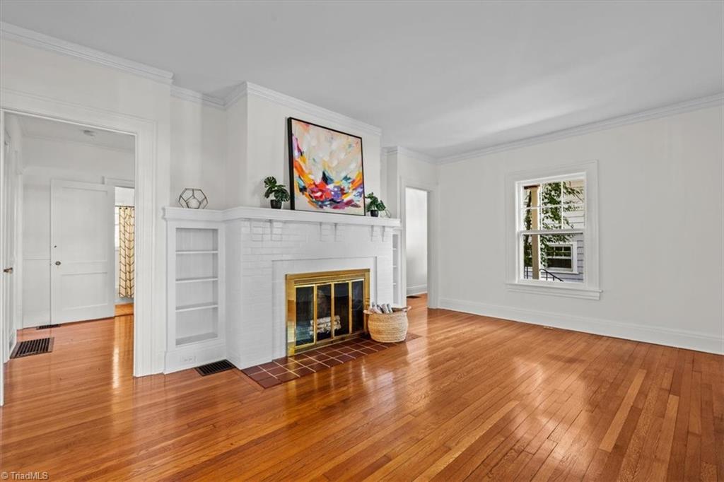 Greensboro, North Carolina 27401, United States, 4 Bedrooms Bedrooms, ,3 BathroomsBathrooms,Residential,Active,181277