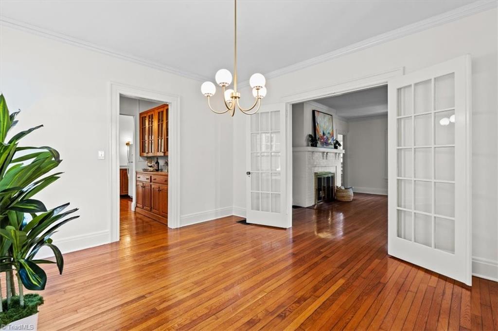 Greensboro, North Carolina 27401, United States, 4 Bedrooms Bedrooms, ,3 BathroomsBathrooms,Residential,Active,181277