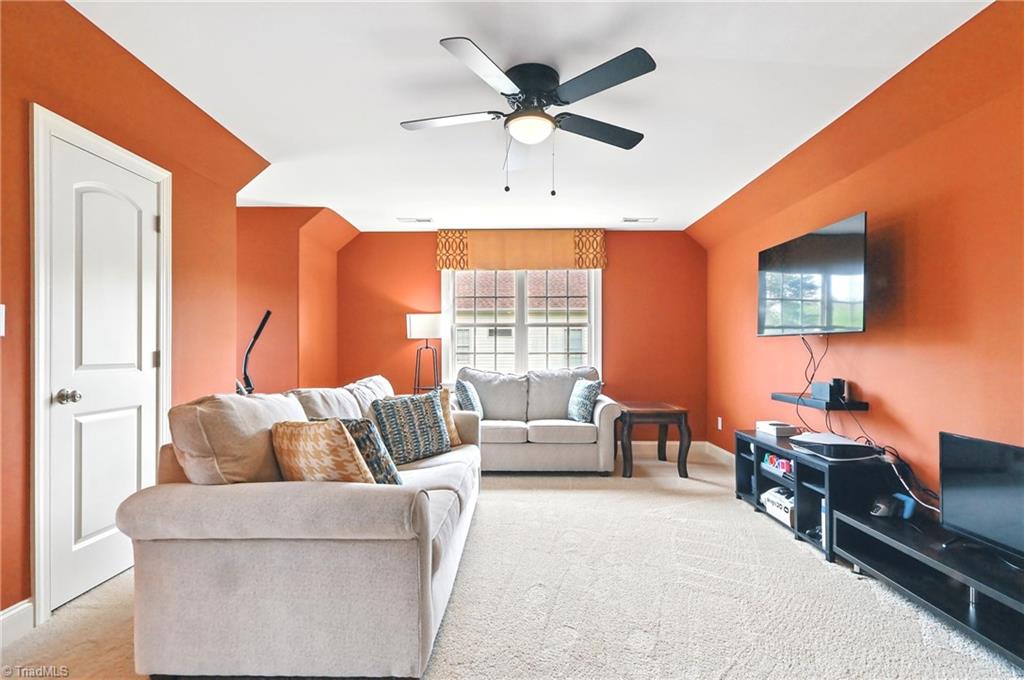 5029 Tamarack Drive, Greensboro, North Carolina image 16