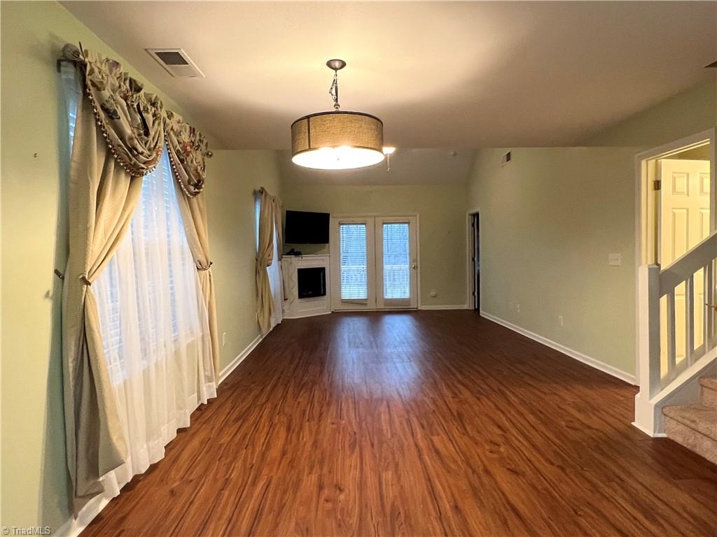 Photo 5 of 17 of 3347 Victoria Park Lane townhome