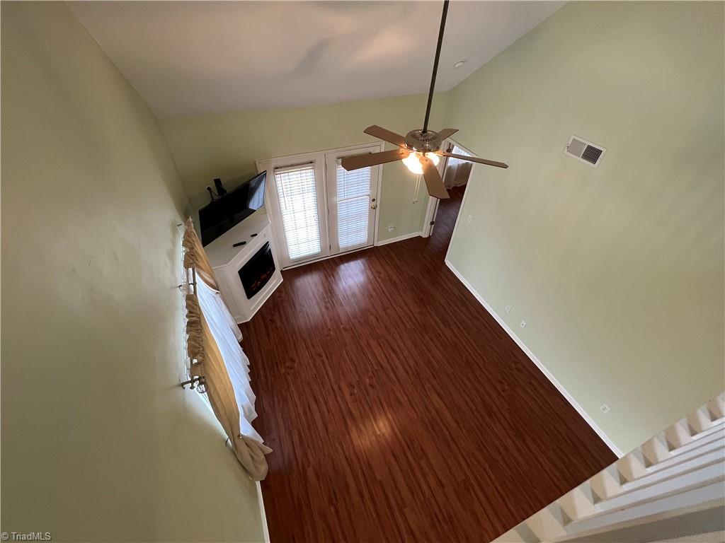 Photo 10 of 17 of 3347 Victoria Park Lane townhome
