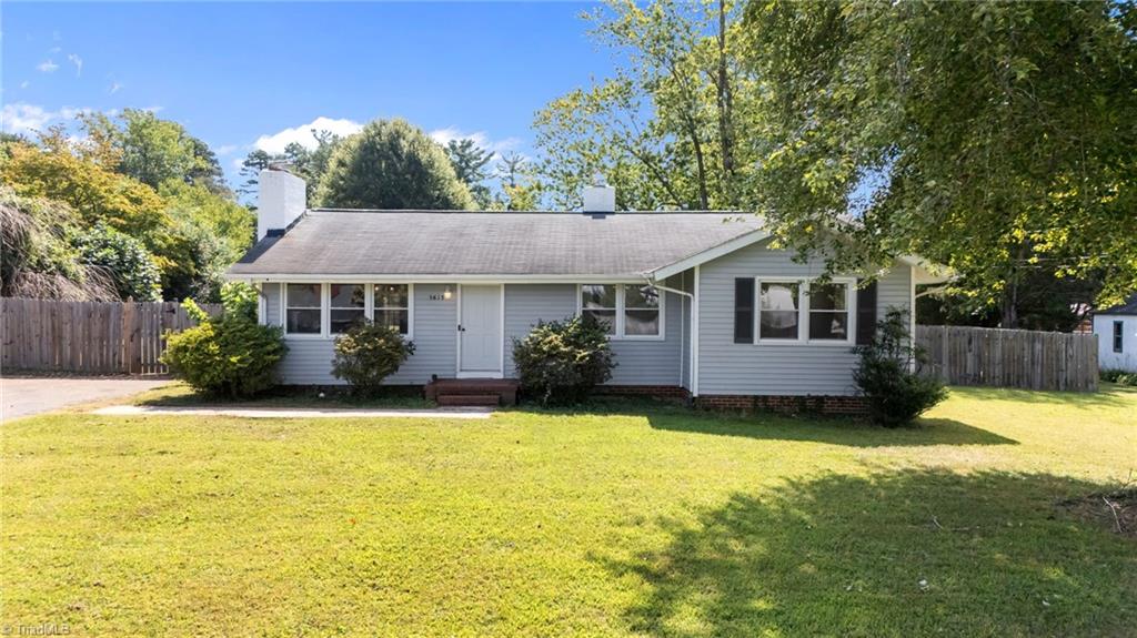 Photo of 5615 Plantation Drive, Winston-Salem, NC 27105 (MLS # 1236421)