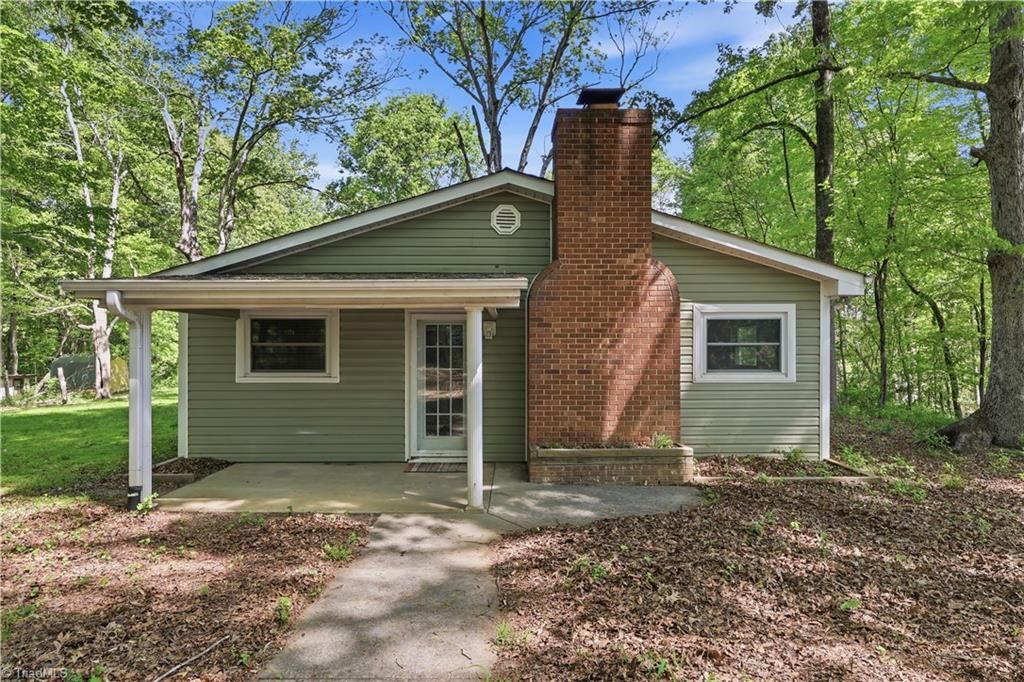 Photo of 62006212 Frye Bridge Road, Clemmons, NC 27012 (MLS # 1216393)