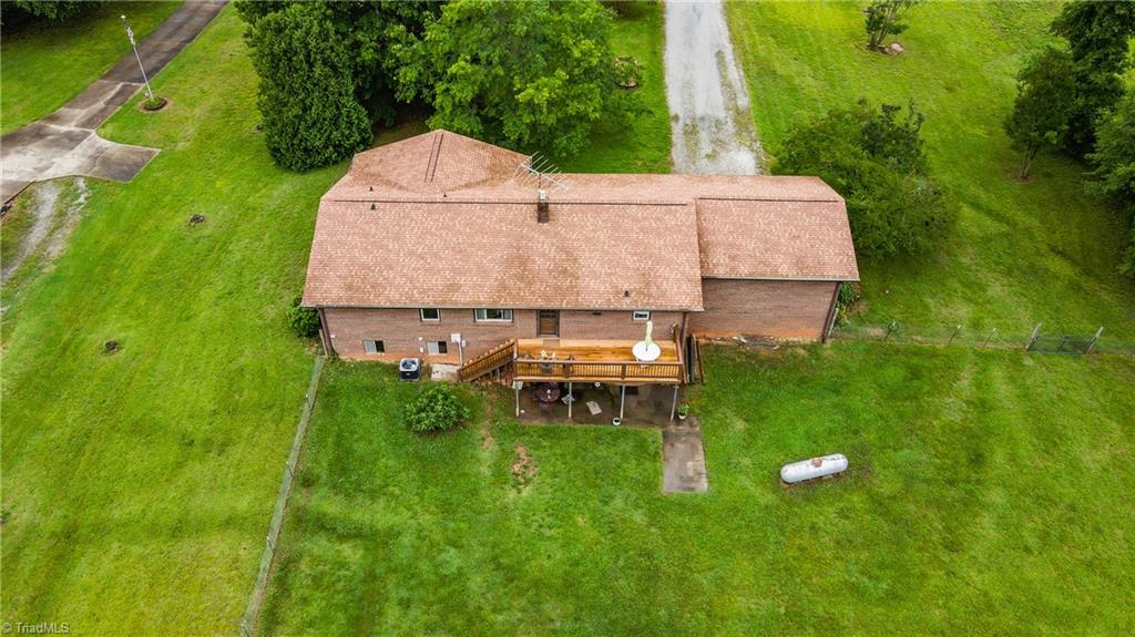 3740 Worrell Drive, Tobaccoville, North Carolina image 3