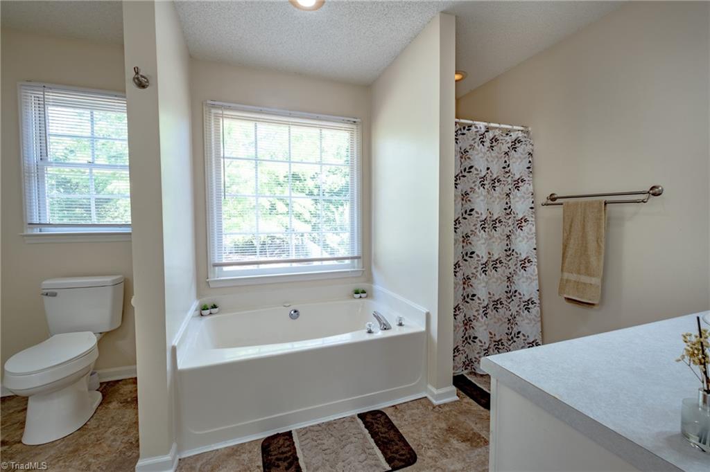 403 Ashton Circle, Eden, North Carolina image 24