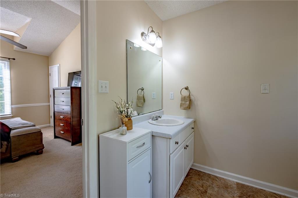 403 Ashton Circle, Eden, North Carolina image 23