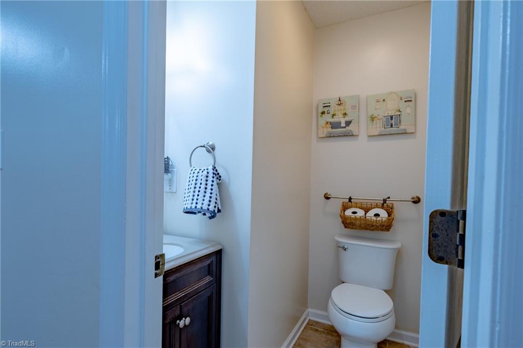 403 Ashton Circle, Eden, North Carolina image 19