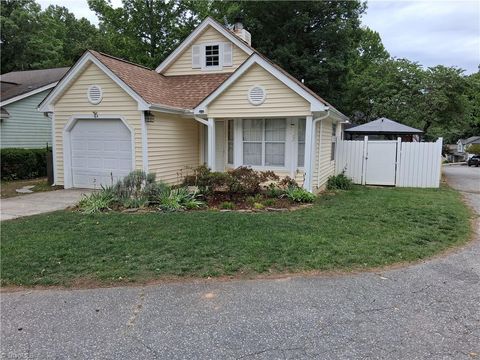 Homes For Sale - 3607 Mccuiston Road #64<br/> Greensboro, NC 27407