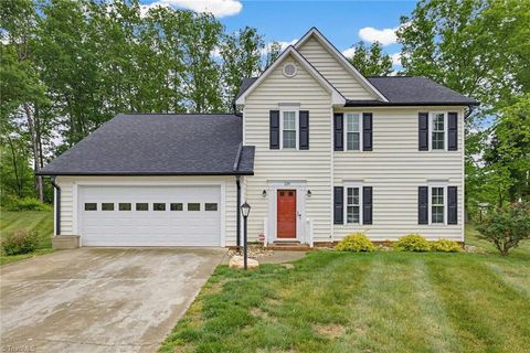Homes For Sale - 129 Culler Way<br/> King, NC 27021