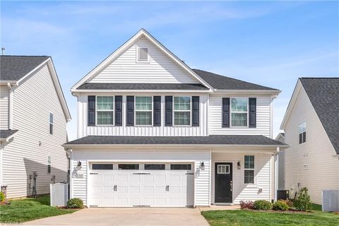 Condo For Sale - 2207 Campbell Loop<br/> Burlington, NC 27215