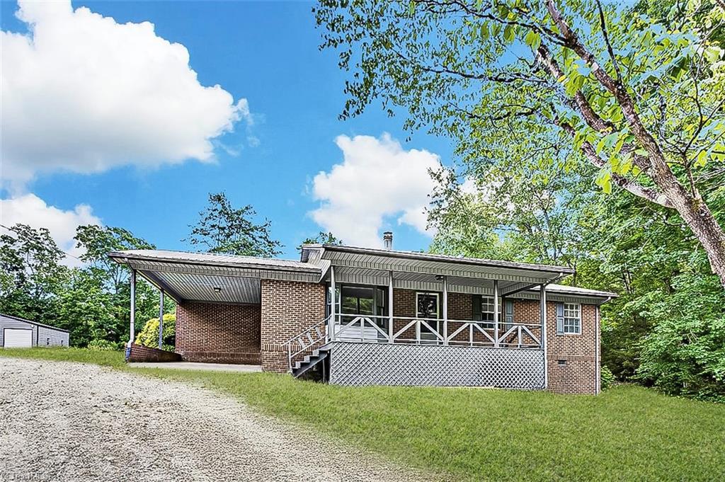 5948 Muddy Creek Road, Archdale, North Carolina image 1