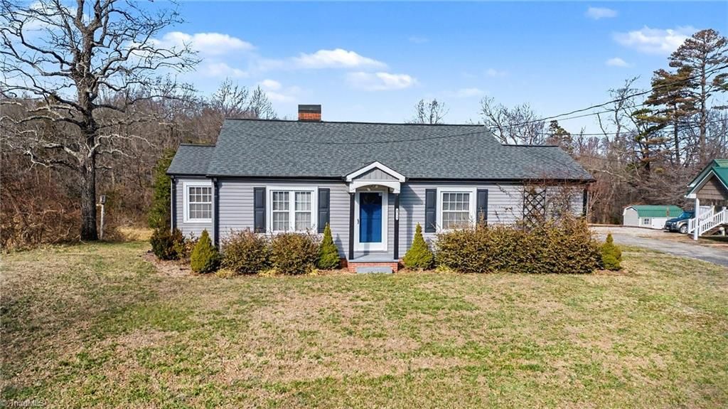 Photo of 4713 Kernersville Road, Kernersville, NC 27284 (MLS # 1206805)