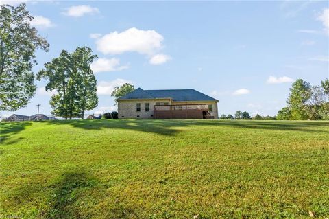 A home in Stokesdale