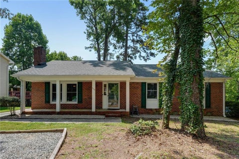 Homes For Sale - 505 Leitzel Avenue<br/> Greensboro, NC 27406