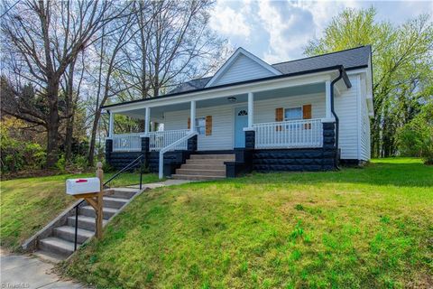 Photo of 514 Barnes Street, Reidsville, NC 27320 (MLS # 1214460)