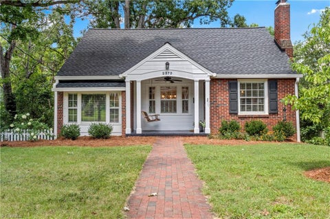 Homes For Sale - 2373 Fairway Drive<br/> Winston-Salem, NC 27103