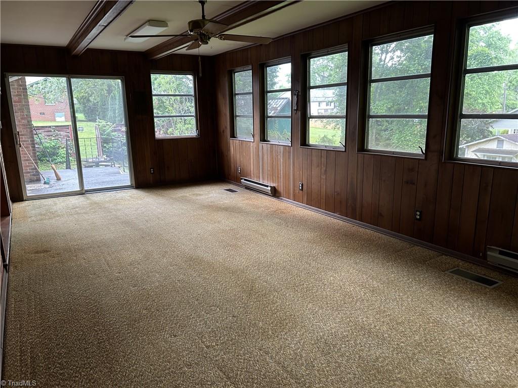 Greensboro, North Carolina 27410, United States, 3 Bedrooms Bedrooms, ,2 BathroomsBathrooms,Residential,Pending,145932