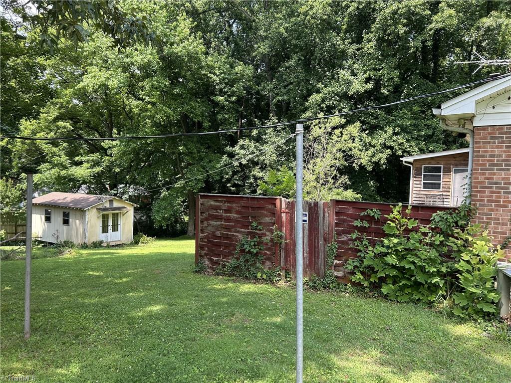 Greensboro, North Carolina 27410, United States, 3 Bedrooms Bedrooms, ,2 BathroomsBathrooms,Residential,Pending,145932