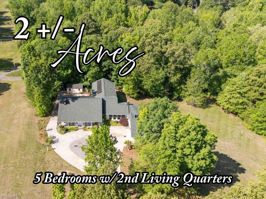 Photo of 3703 Brandon Drive, High Point, NC 27265 (MLS # 1230573)