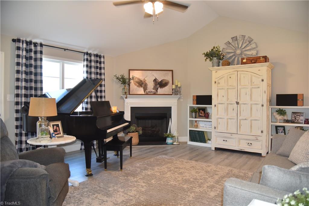 10 Roselynn Lane, Thomasville, North Carolina image 6