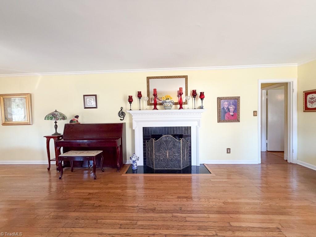 1104 Tarleton Avenue