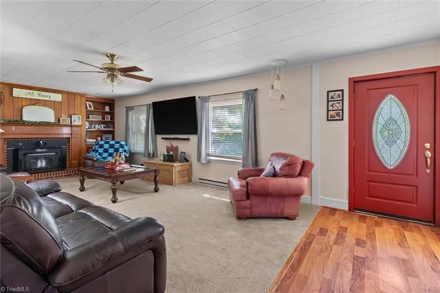 2206 Rural Hall-germanton Road, photo 4 of 37