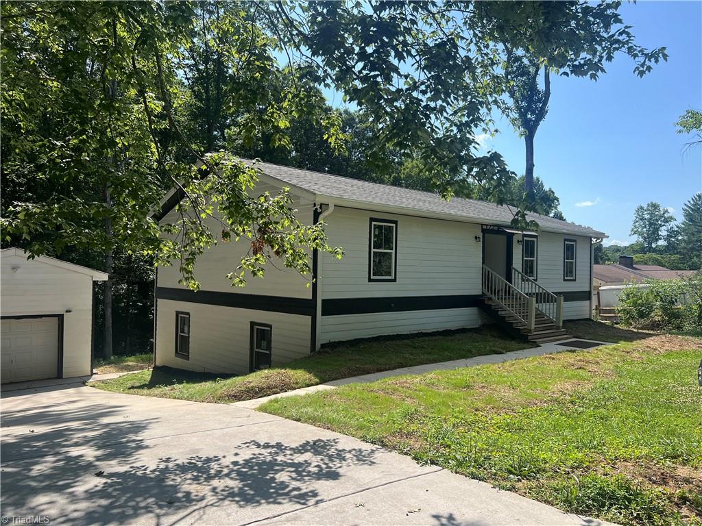624 Wildwood Drive, North Wilkesboro, NC, 28659