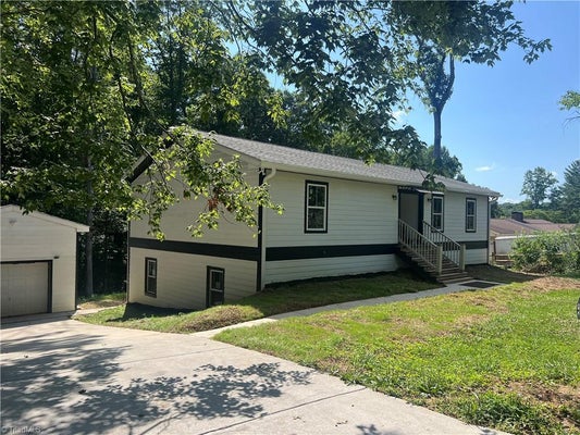 624 WILDWOOD DR, NORTH WILKESBORO, NC 28659 - Image 0ca8cfcf863b7c6d812cf6f5169c68ee/1205494113